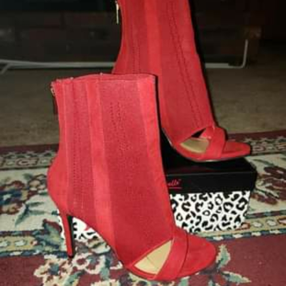 Womens Red Open-Toe Booties - Picture 2 of 2